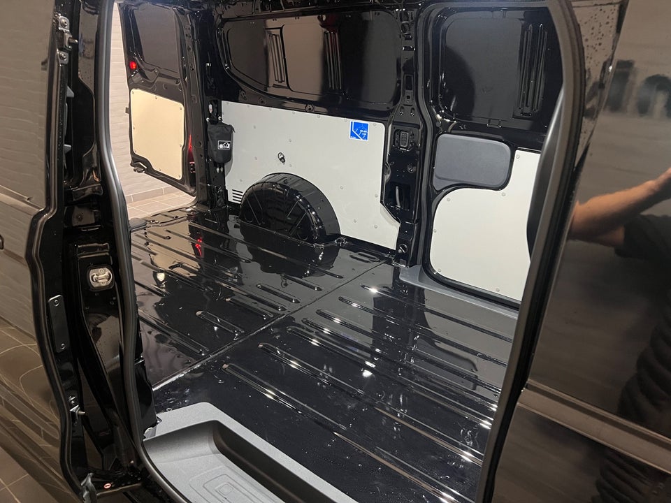 Ford E-Transit Custom 340 L2 71 Limited AWD