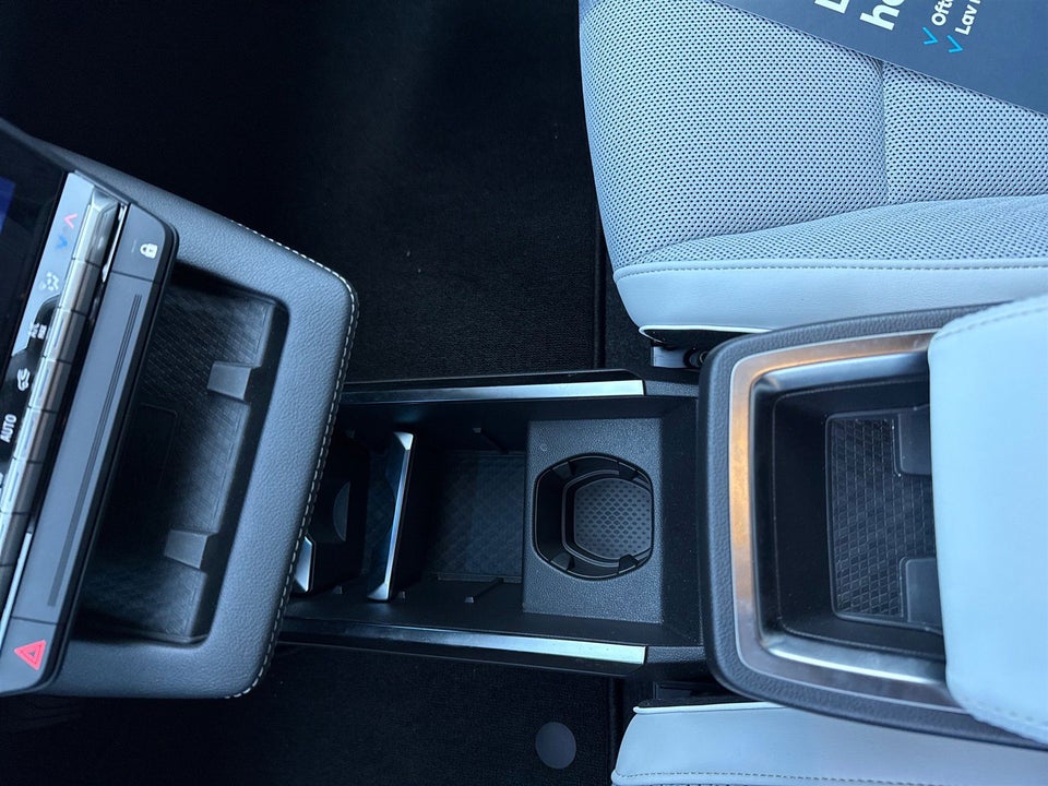 Renault Scenic E-Tech 87 Iconic 5d