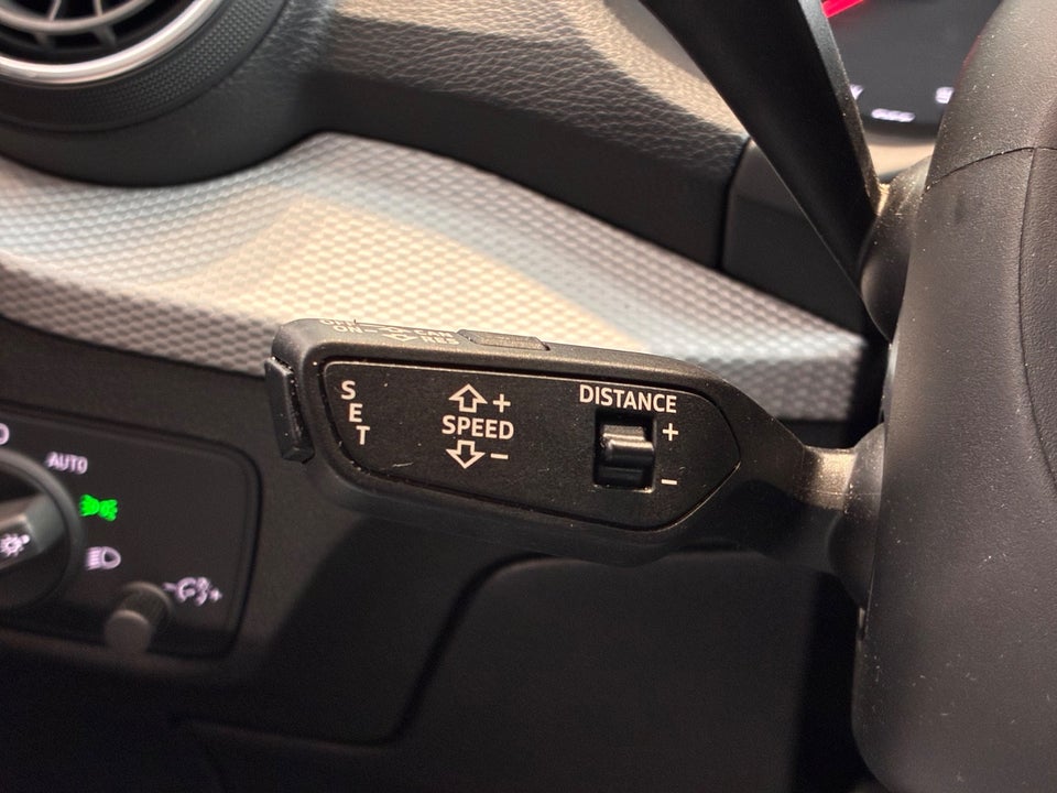Audi Q2 35 TFSi Prestige S-tr. 5d