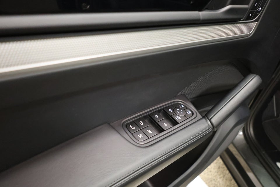 Porsche Cayenne 3,0 E-Hybrid Tiptr. 5d