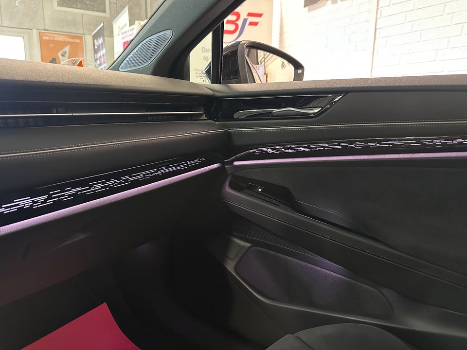 VW ID.7 77 Pro Tourer 5d