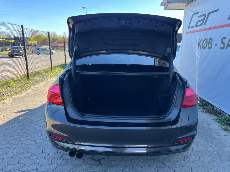 BMW 320d 2,0 aut. 4d