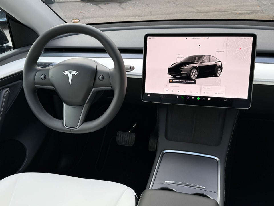 Tesla Model Y RWD 5d