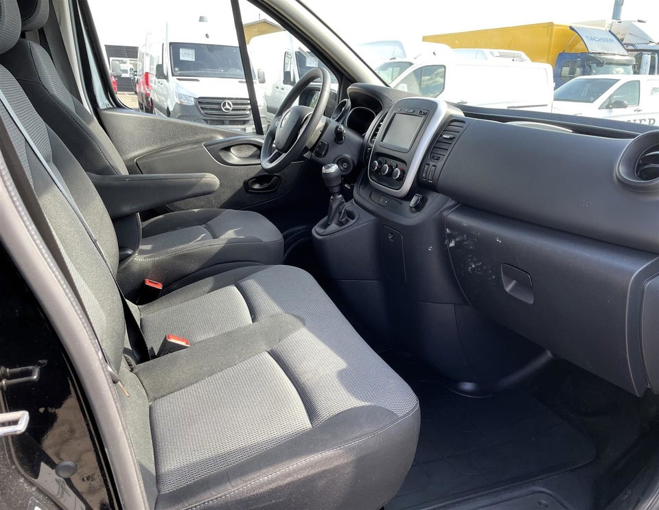 Renault Trafic T29 2,0 dCi 145 L2H1