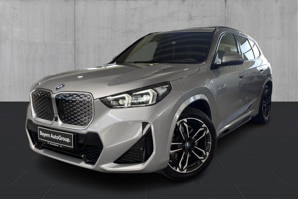 BMW iX1 xDrive30 M-Sport 5d