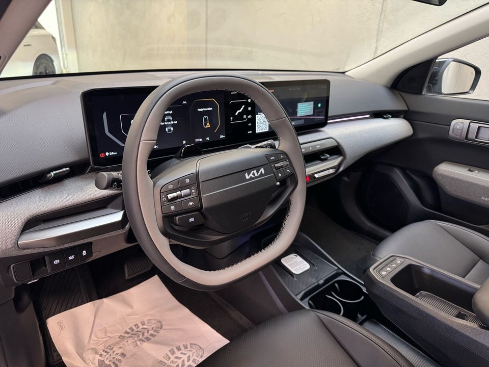 Kia EV4 81 Long Range Business Plus Fastback 4d