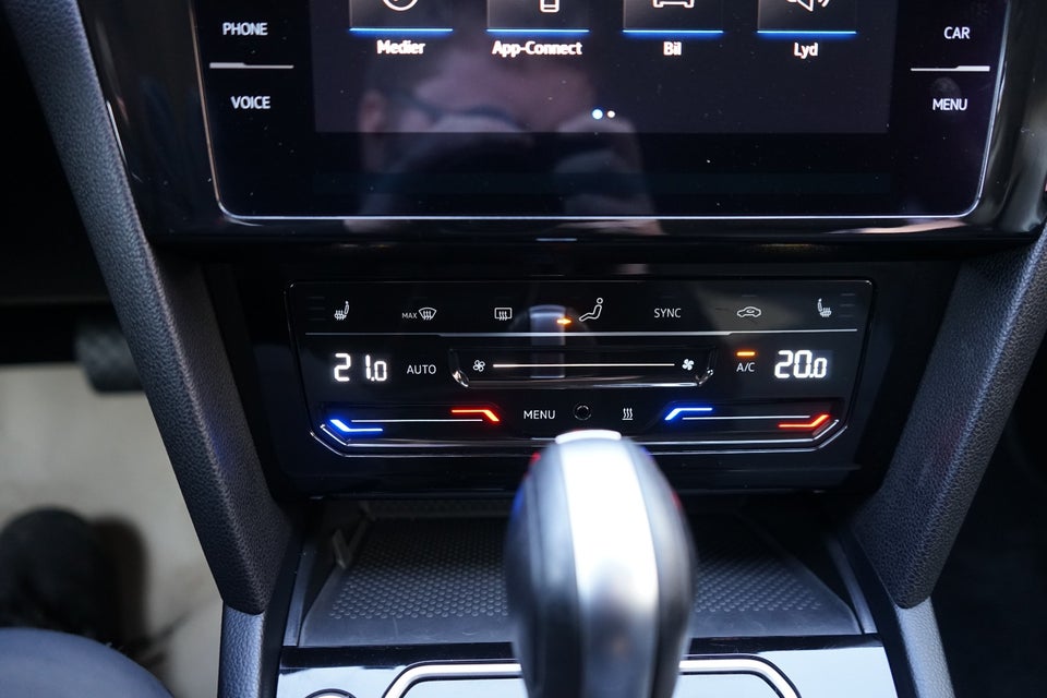 VW Passat 2,0 TDi 150 Business Variant DSG Van 5d