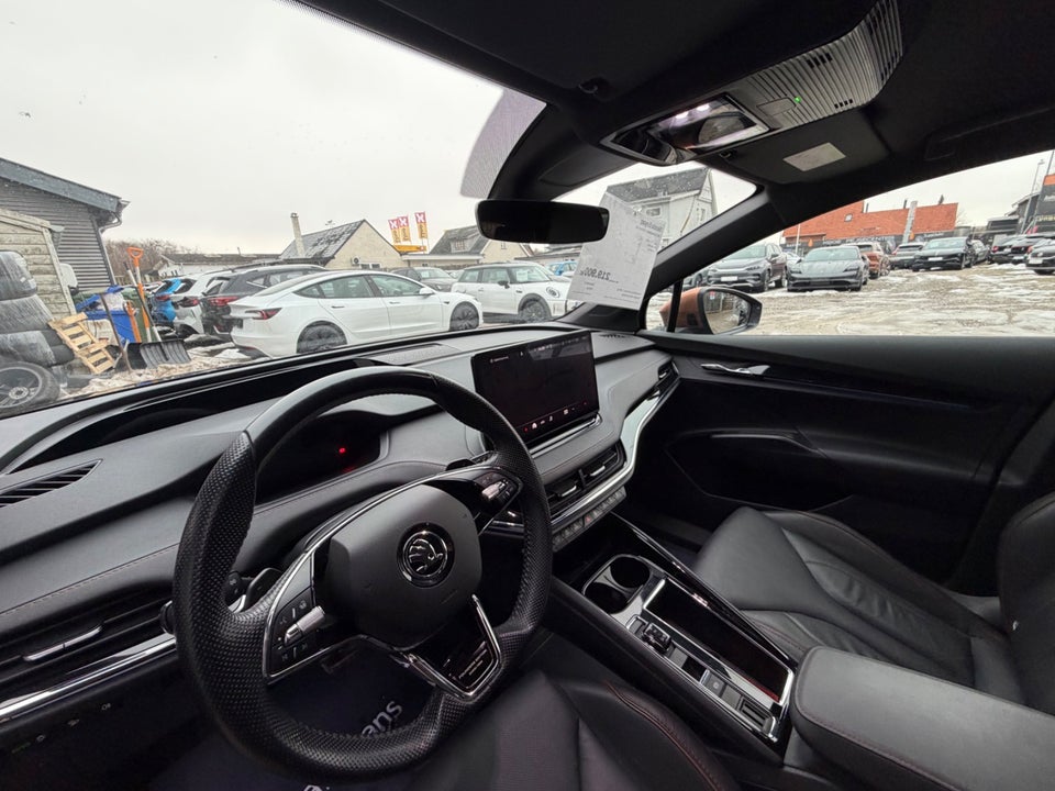 Skoda Enyaq 80 iV Founders Edition 5d