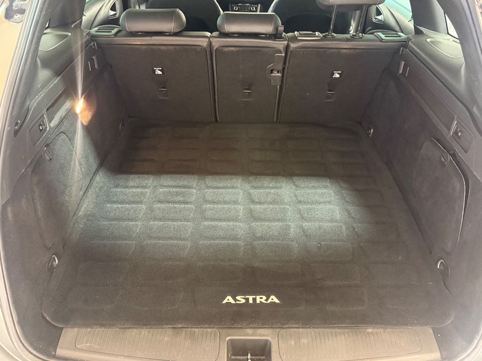 Opel Astra 1,5 D 105 Elegance Sports Tourer 5d