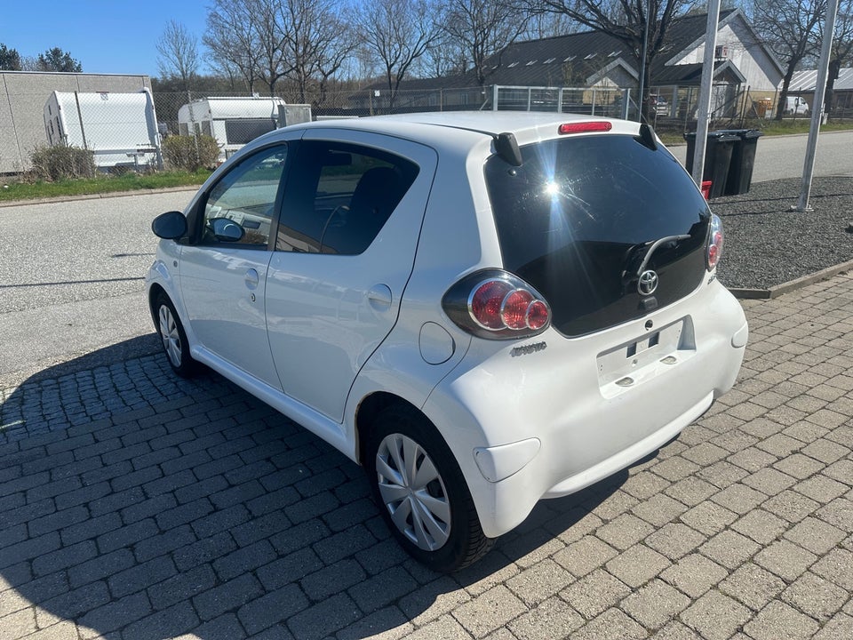 Toyota Aygo 1,0 VVT-i T1 5d