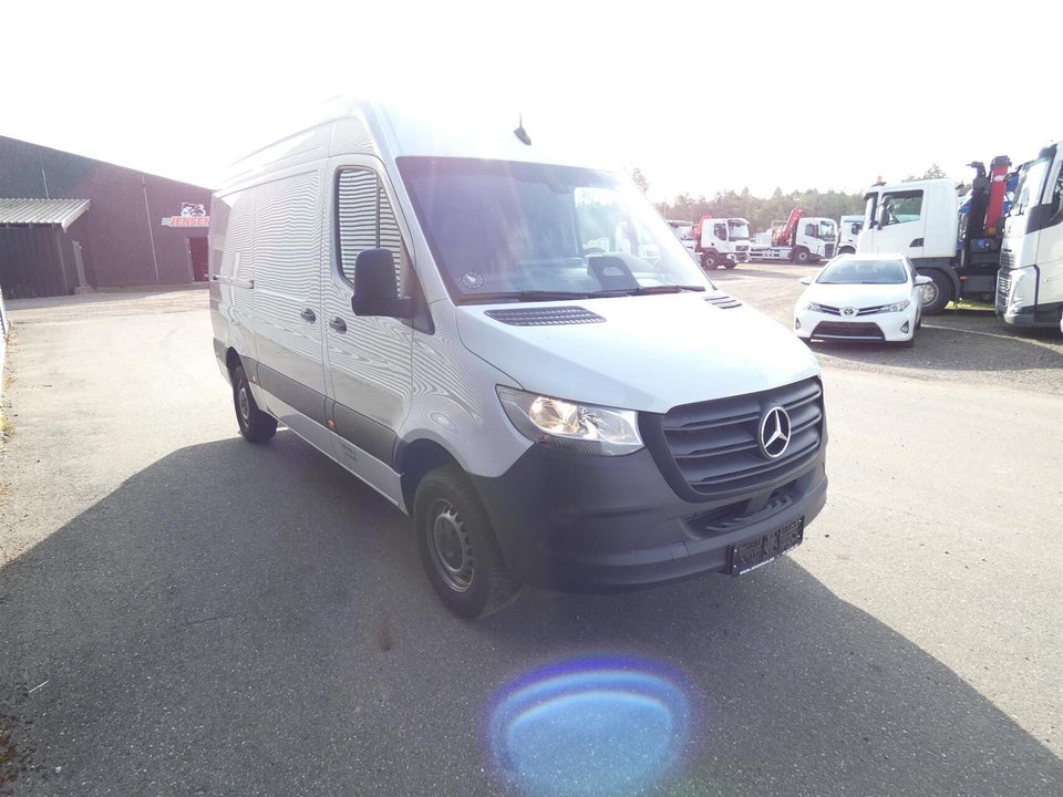 Mercedes Sprinter 317 2,0 CDi A2 Kassevogn PRO aut. RWD