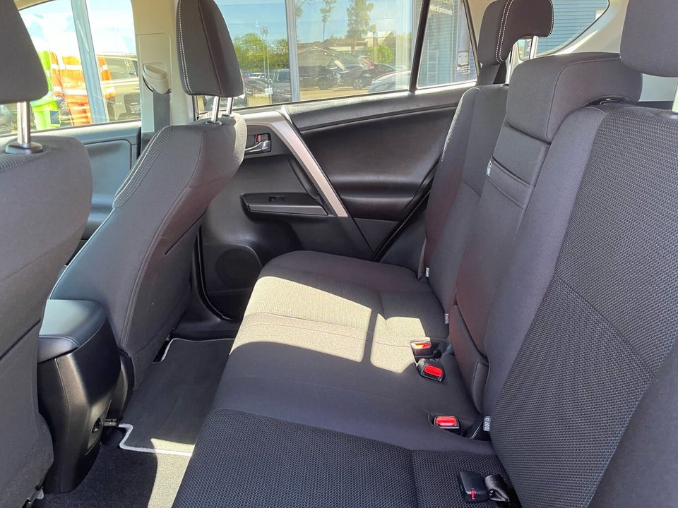 Toyota RAV4 2,5 Hybrid H3 MDS 5d