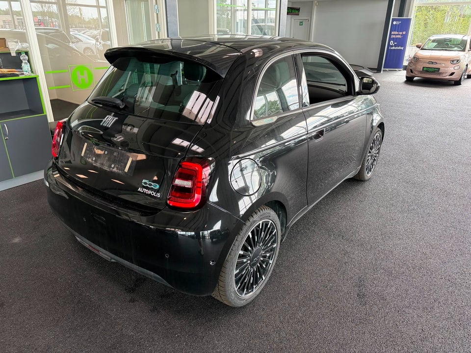 Fiat 500e 42 la Prima Sky 3d