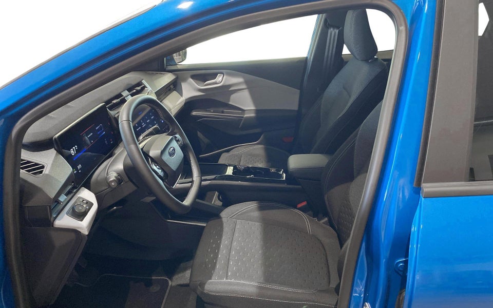 Ford Puma 46 Gen-E Select 5d