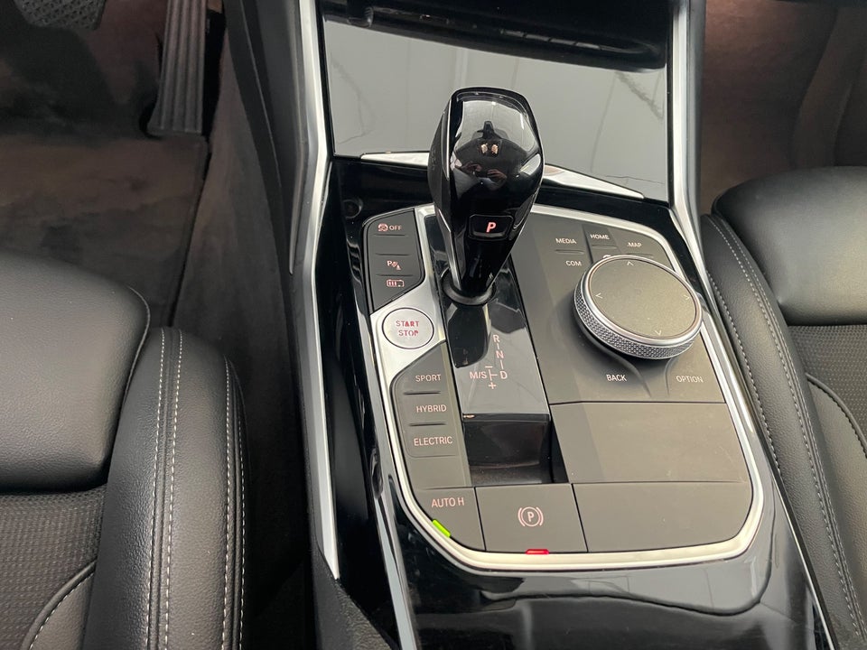 BMW 330e 2,0 Touring Sport Line aut. 5d