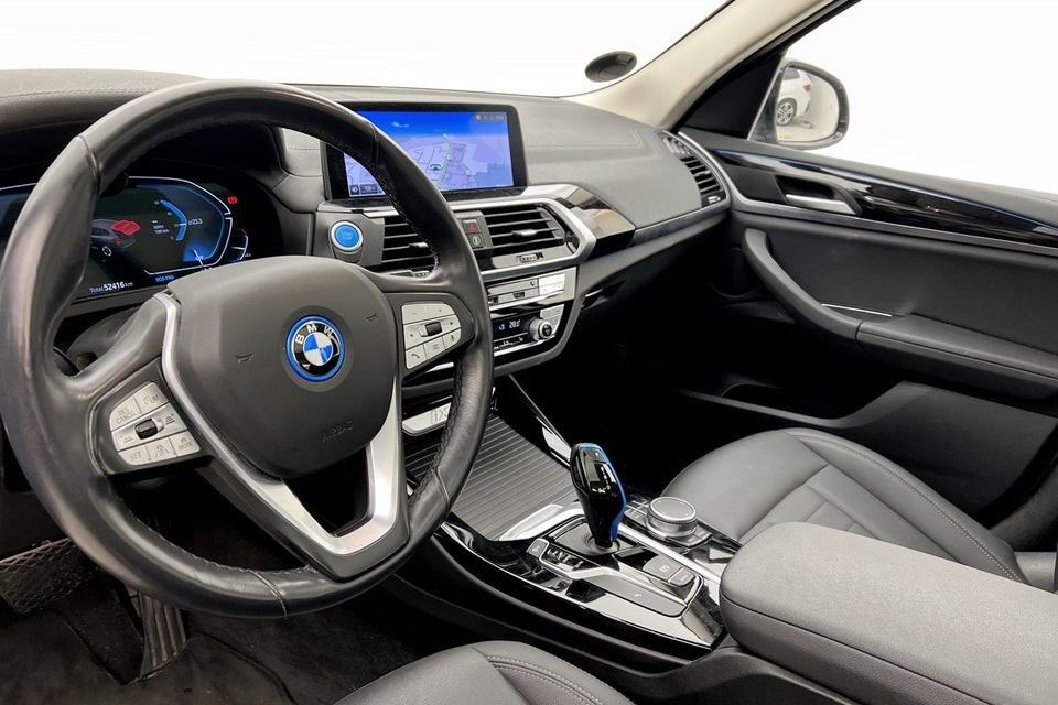 BMW iX3 Charged 5d