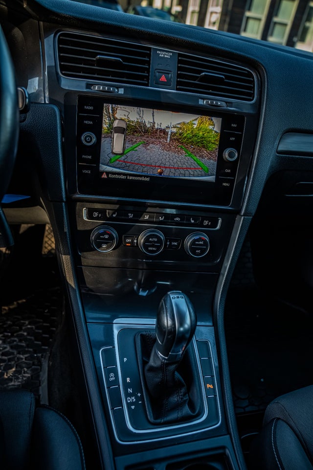 VW Golf VII 1,6 TDi 115 Comfortline DSG 5d