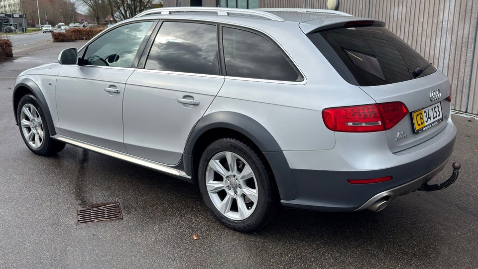 Audi A4 allroad 3,0 TDi 240 quattro S-tr. Van 5d