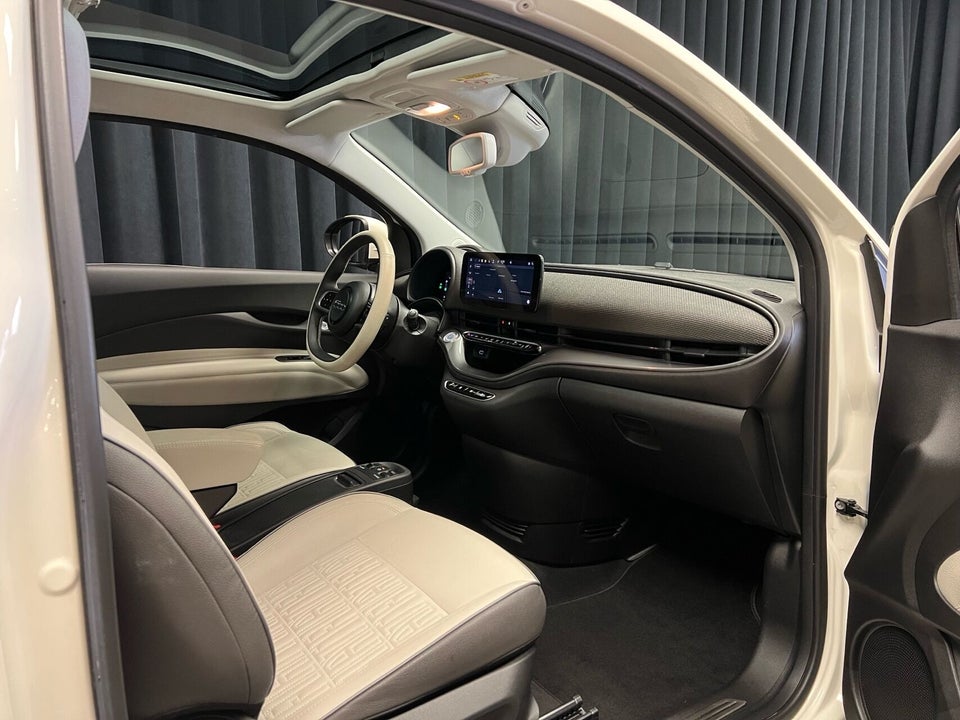 Fiat 500e 42 la Prima 3d