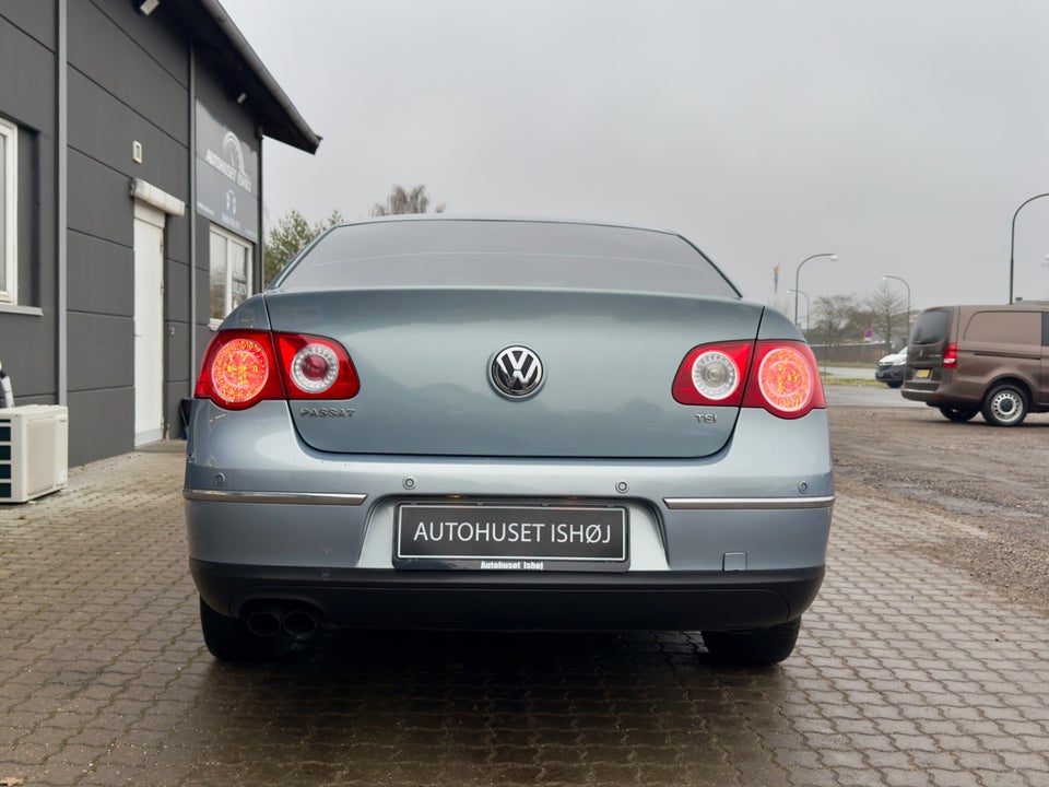 VW Passat 1,8 TSi 160 Comfortline DSG 4d