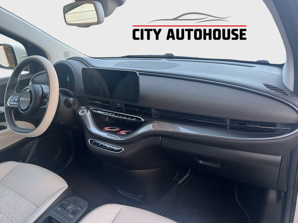 Fiat 500e 42 la Prima by Bocelli 3+1 4d