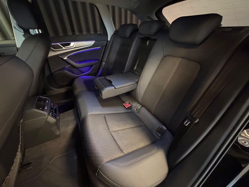 Audi A6 40 TDi S-line Avant S-tr. 5d