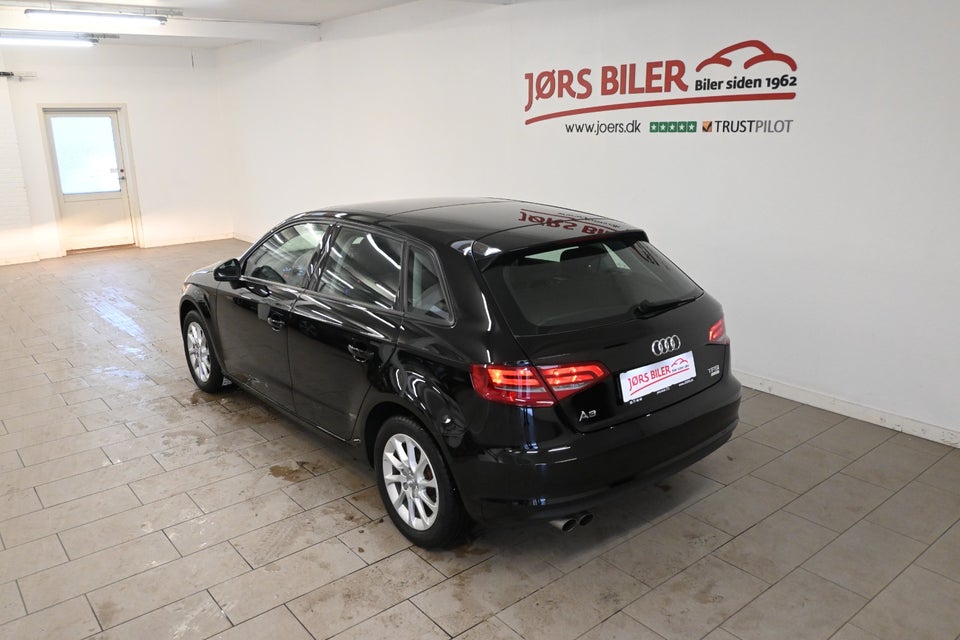 Audi A3 1,4 TFSi 150 Attraction Sportback 5d