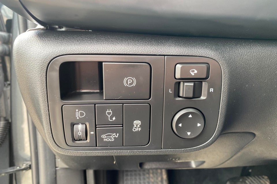 Hyundai Ioniq 6 77 Essential 4d