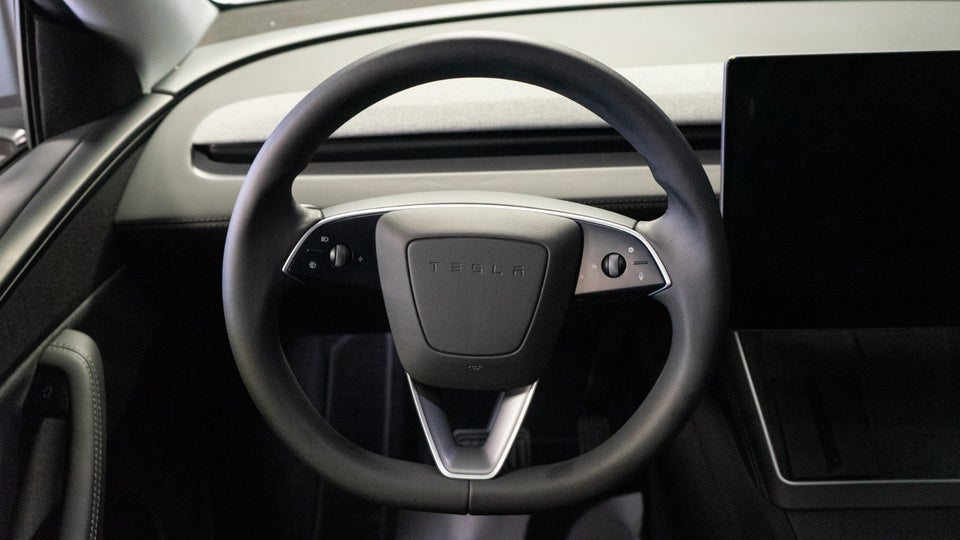 Tesla Model Y Premium Long Range AWD 5d