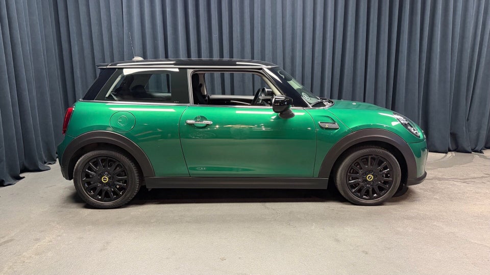 MINI Cooper SE Classic 3d