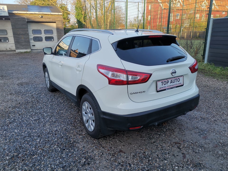 Nissan Qashqai 1,2 Dig-T 115 N-Tec 5d