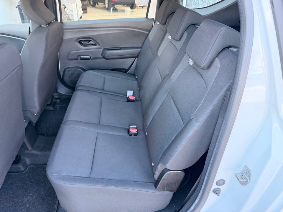 Dacia Jogger 1,0 TCe 110 Essential 7prs 5d