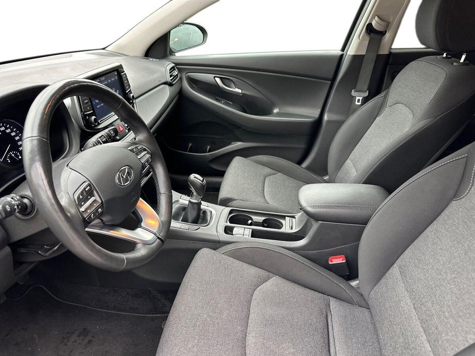Hyundai i30 1,0 T-GDi Essential stc. 5d