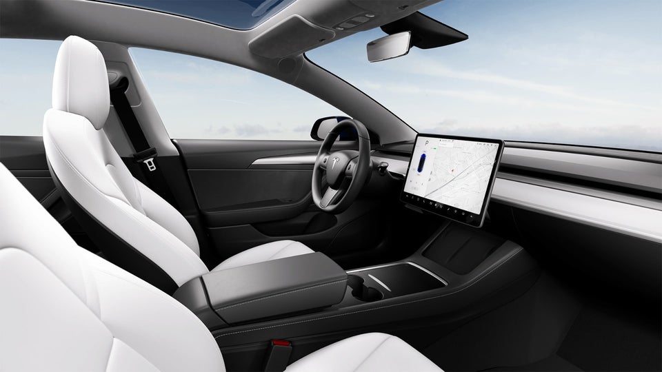 Tesla Model 3 Long Range AWD 4d