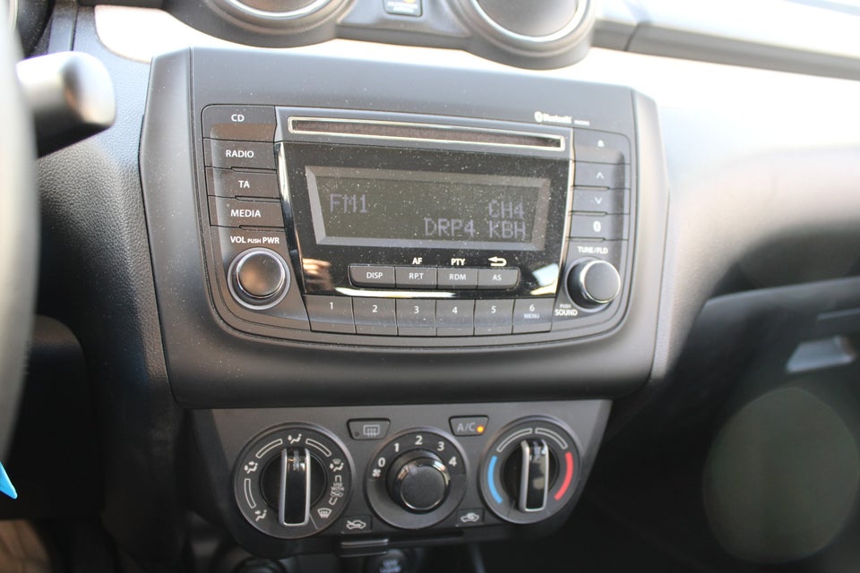 Suzuki Swift 1,2 Dualjet Club 5d