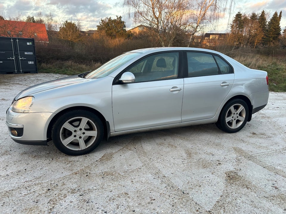 VW Jetta 1,4 TSi 122 Sportline 4d