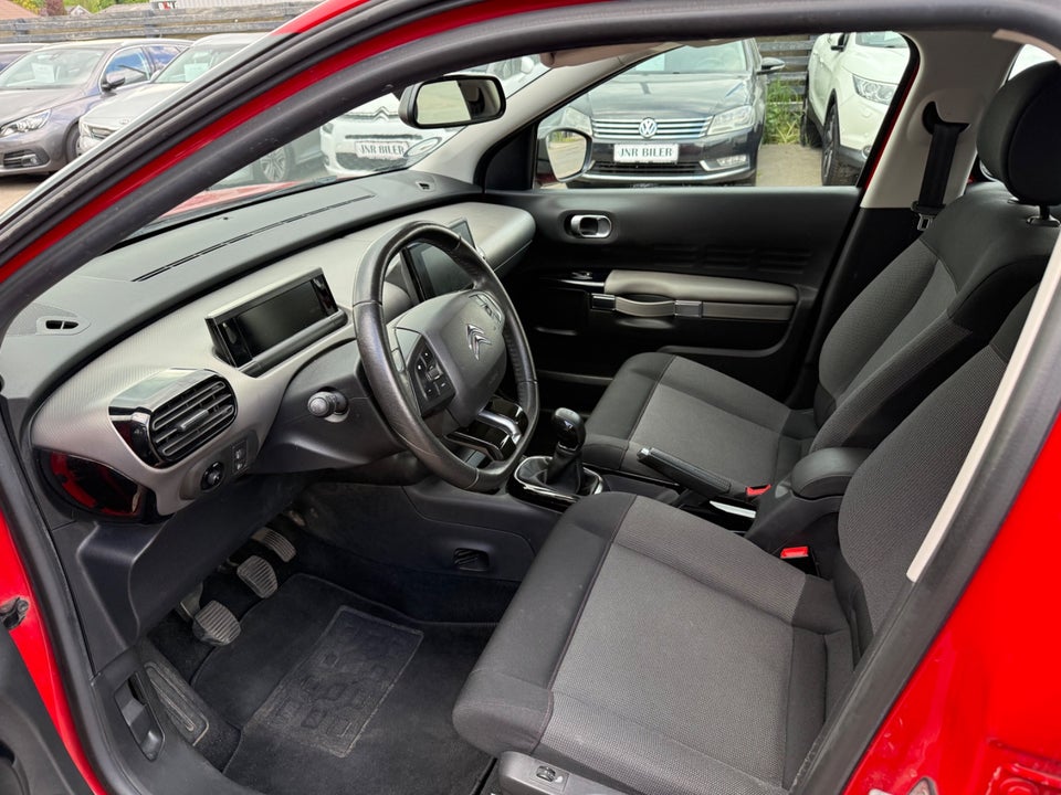 Citroën C4 Cactus 1,6 BlueHDi 100 BlackLine 5d