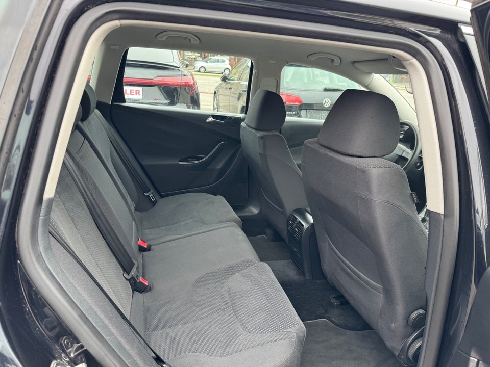 VW Passat 2,0 TDi 170 Comfortline Variant DSG 5d