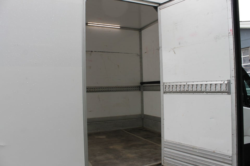 Iveco Daily 2,3 35S14 Alukasse m/lift