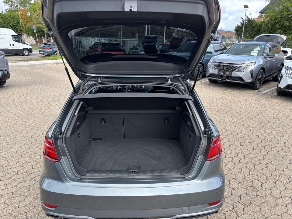 Audi A3 35 TFSi Sport Limited plus Sportback S-tr. 5d