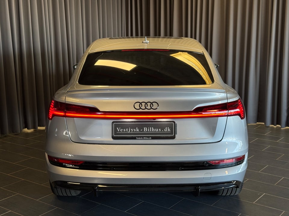 Audi e-tron 55 S-line Sportback quattro 5d