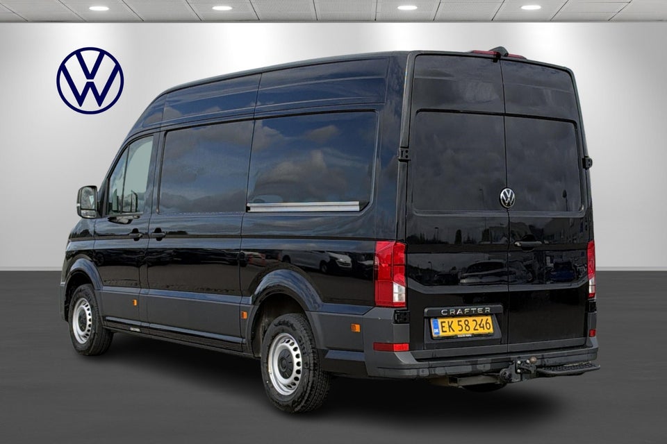 VW Crafter 35 2,0 TDi 177 Kassevogn L3H2 aut.