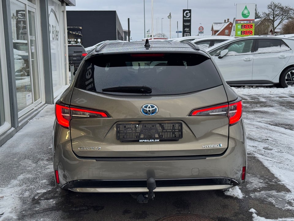 Toyota Corolla 1,8 Hybrid H3 Design Touring Sports MDS 5d