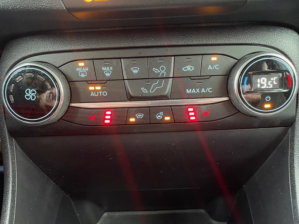 Ford Fiesta 1,0 EcoBoost mHEV Titanium X 5d