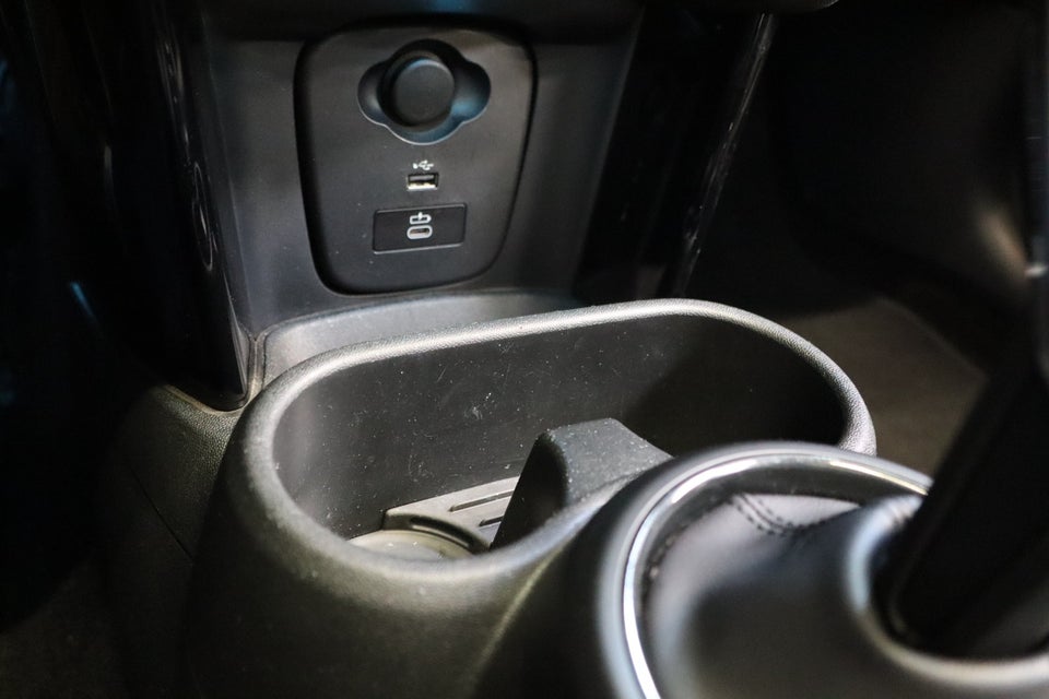 MINI Cooper SE Camden Edition 3d