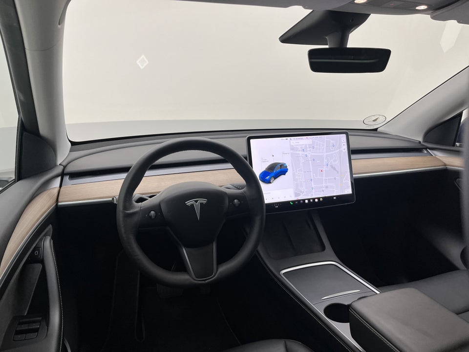 Tesla Model Y Long Range AWD 5d