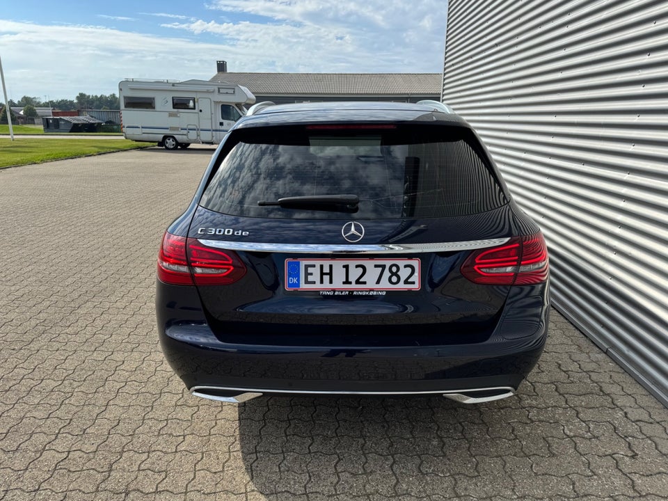 Mercedes C300 de 2,0 Advantage stc. aut. 5d