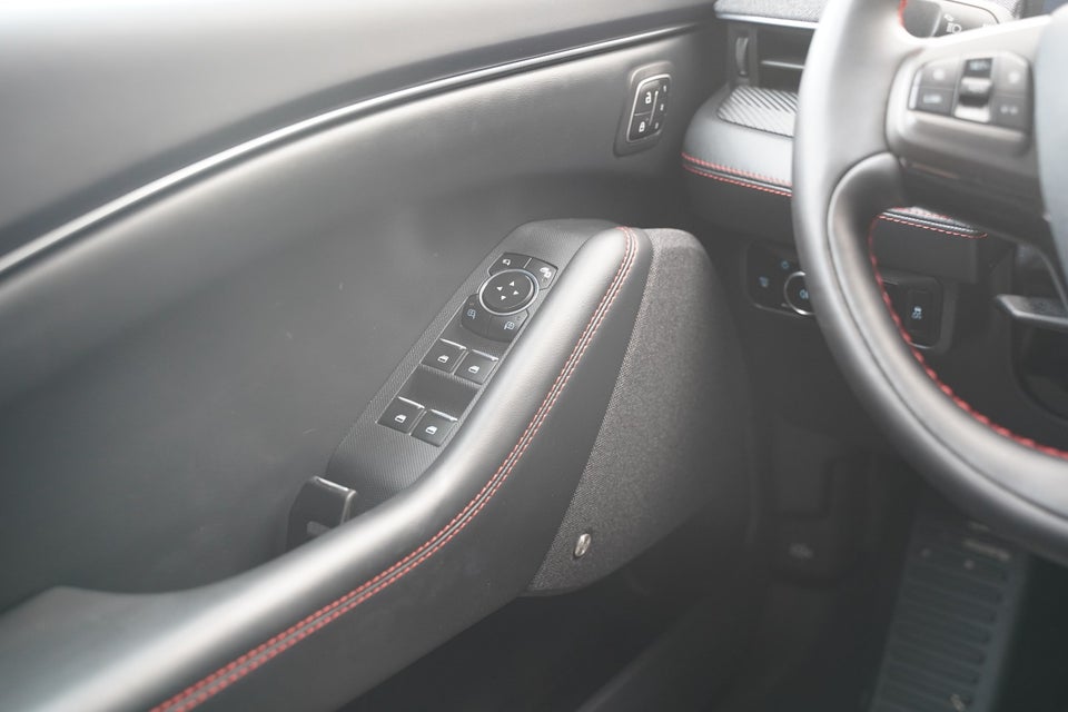 Ford Mustang Mach-E 88 Premium Extended Range 5d