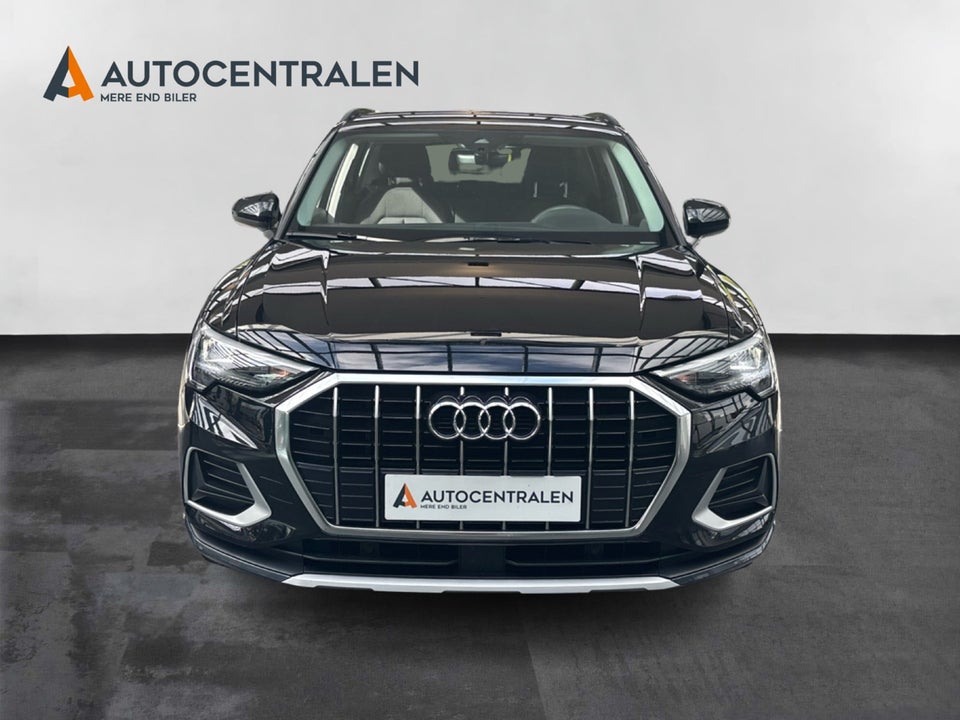 Audi Q3 35 TFSi Advanced Prestige S-tr. 5d
