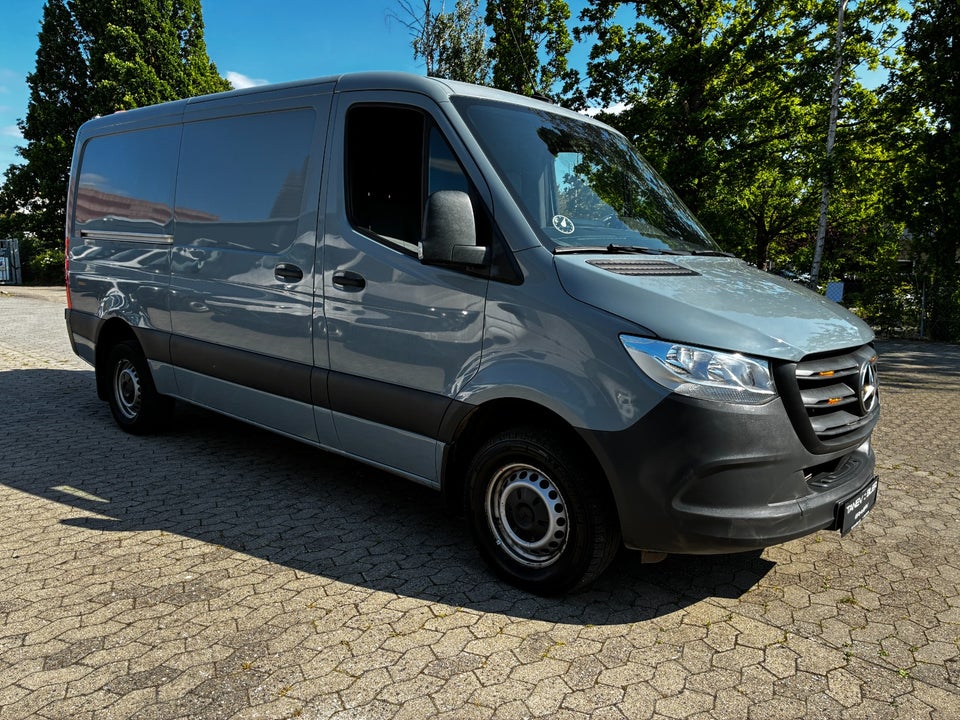 Mercedes Sprinter 319 3,0 CDi A2 Kassevogn aut. RWD